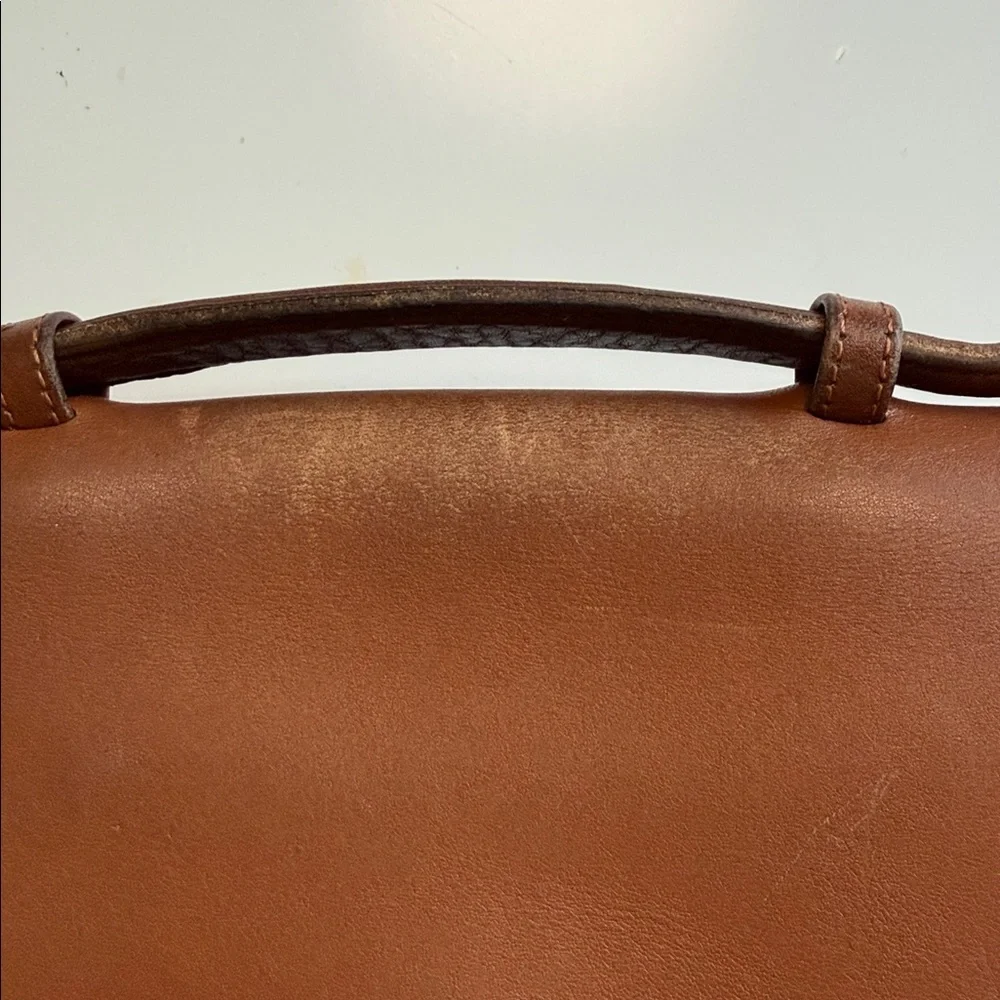 Vintage Coach crossbody. - Picture 4 of 8